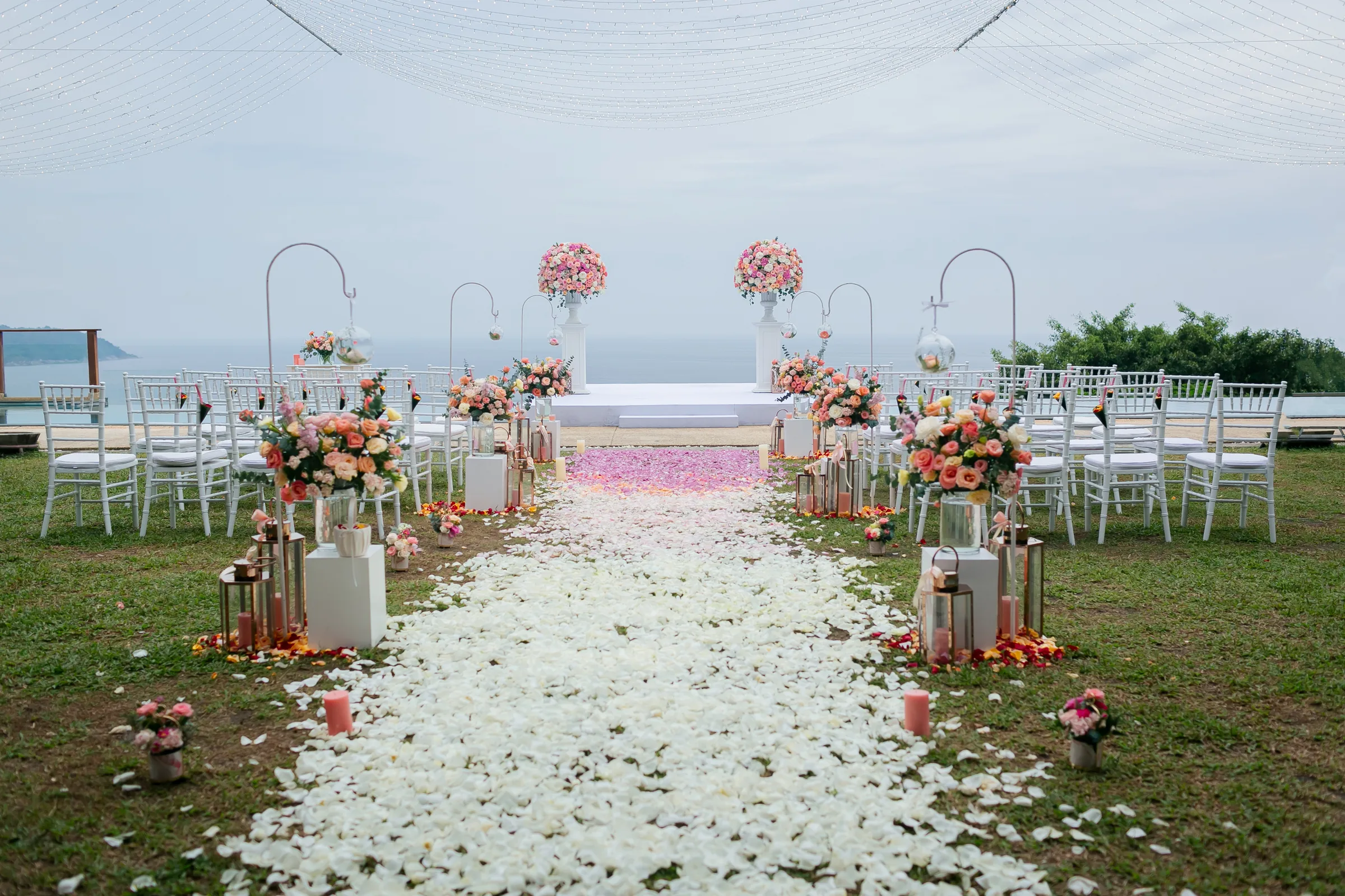 Gitt & Jeroen — Villa Aye, November 2023 — Phuket wedding florals by Supparin